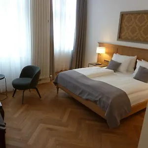 Lindenufer 3*, Berlin Germany