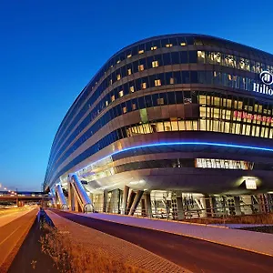 https://hilton-garden-inn-frankfurt-airport.frankfurtammainhotels.com