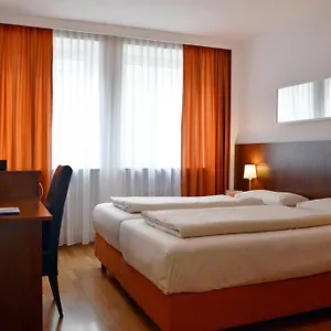 Italia 3*, Munich Germany